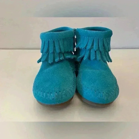 Minnetonka‎ Girl’s Blue Suede Fringe Zipper Boots Size 4 - Picture 3 of 9